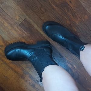 Black Platform Chelsea Boots
